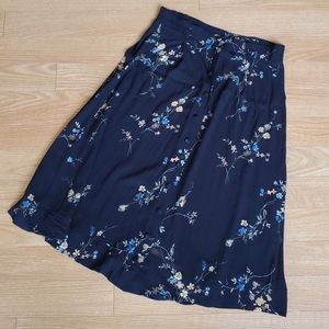 ⭐️ 2/$20 ⭐️ Vintage Floral Midi Skirt